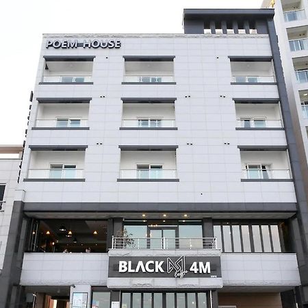 Aparthotel Poem House à Jeju Extérieur photo